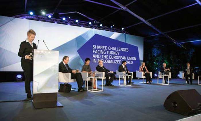 You are currently viewing Europejsie Forum Nowych Idei w Sopocie ’12